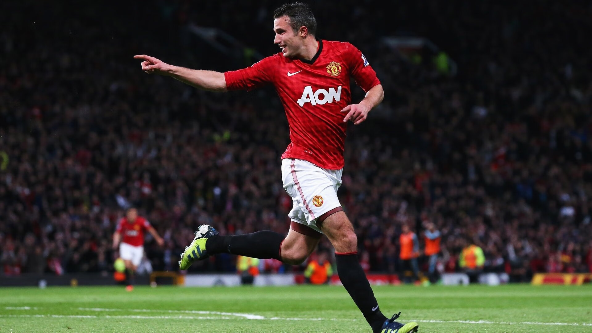 开云官网-沙特对阵葡萄牙，当沙漠风暴遭遇中场魔术师，德布劳内如何用高能输出定义现代足球  第2张