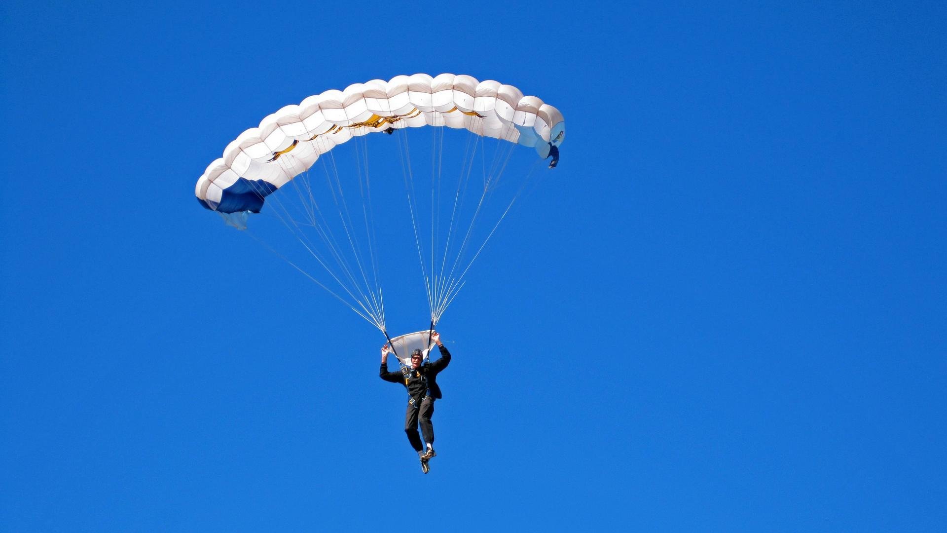 开云APP-米切尔爆发,当魔术巅峰对决照进深圳队的现实困局 第2张 开云APP-米切尔爆发,当魔术巅峰对决照进深圳队的现实困局 第2张