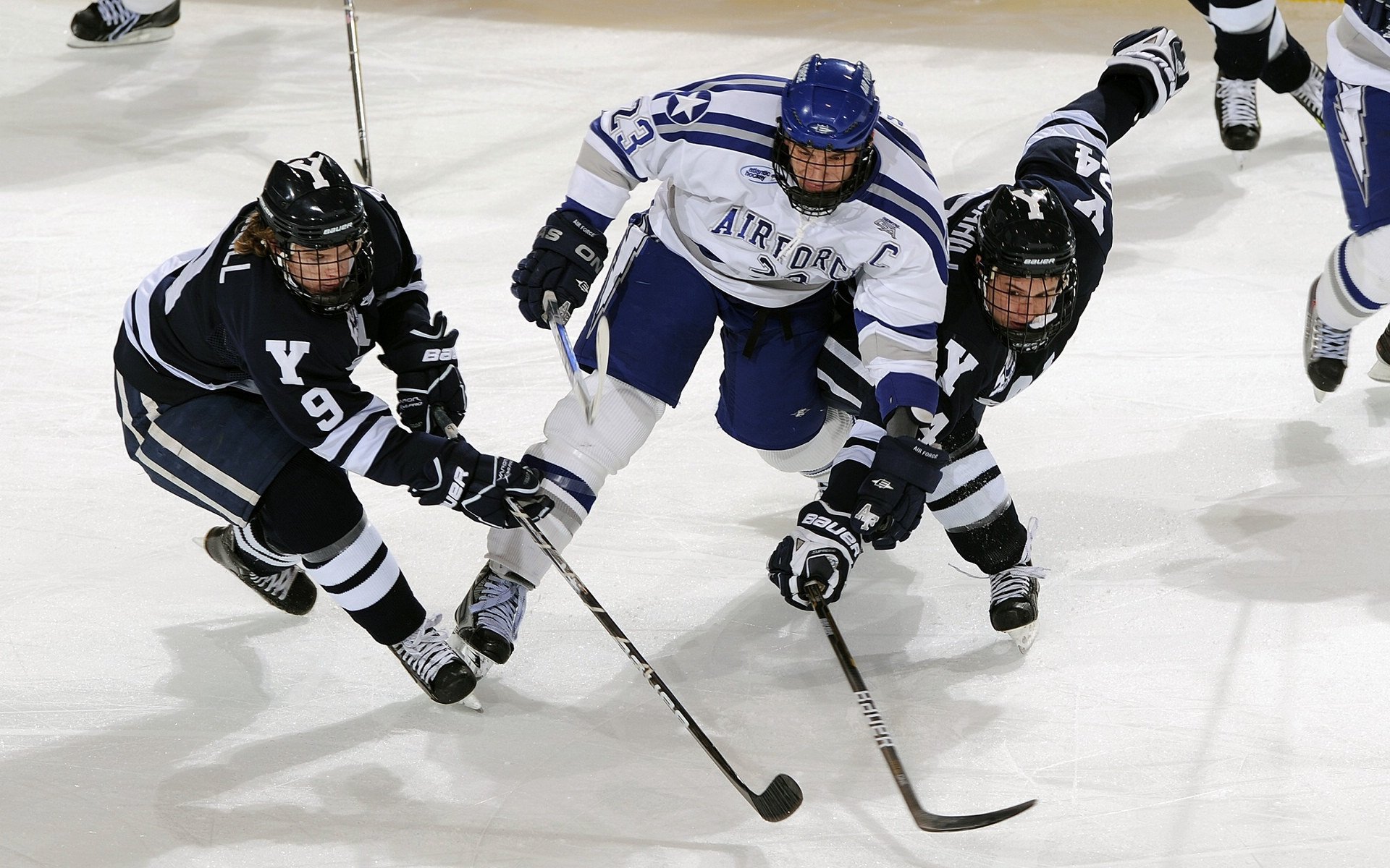 开云体育官方网站-布克末节接管比赛，当太阳在绝境中升起  第1张