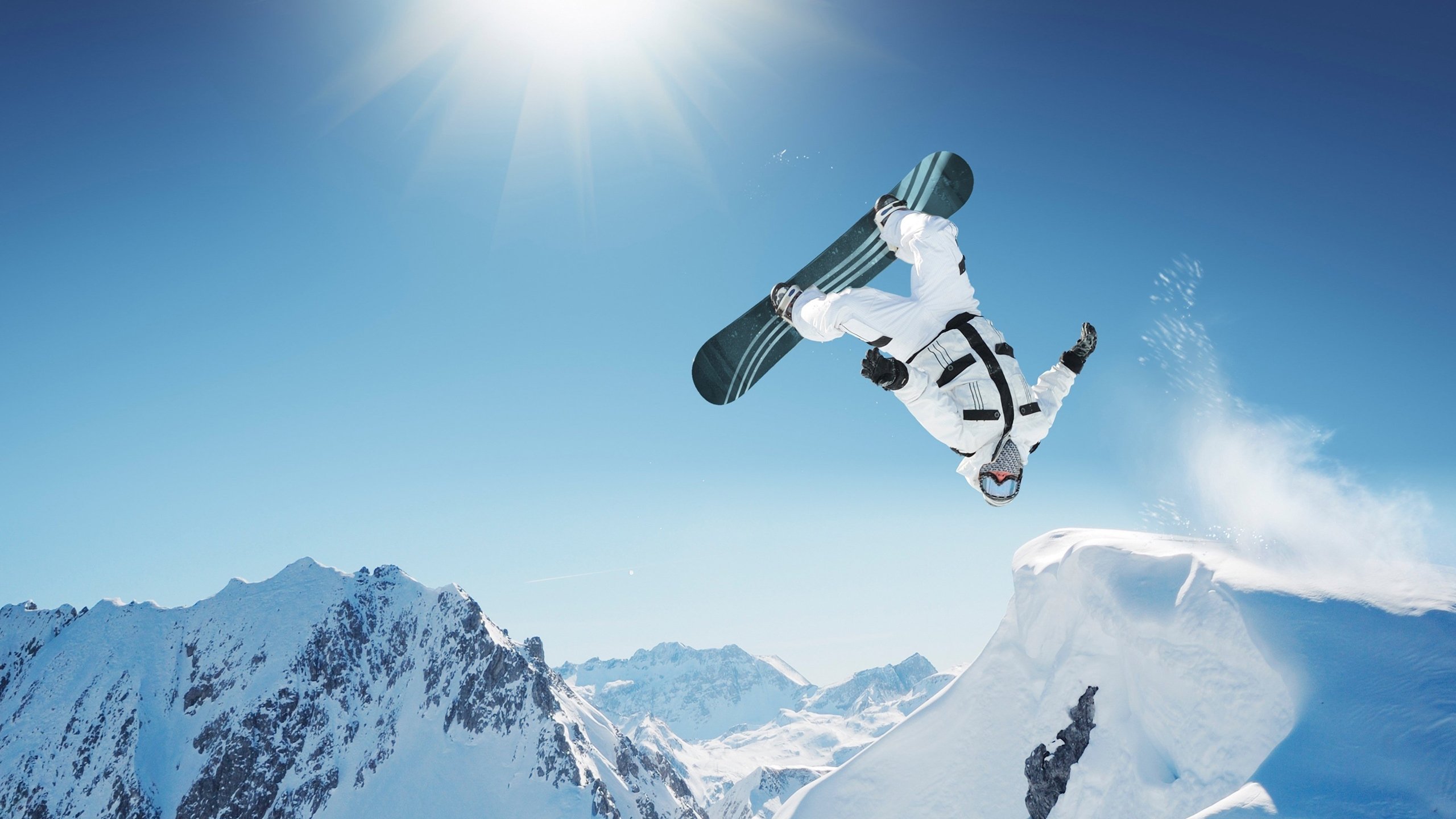 开云体育-郁金香绝地绽放，东方魔术师点亮夜空—2026世界杯B组强强对话，荷兰绝杀斯洛伐克